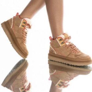UGG Platform Highland High Top Heritage Booties NWOB